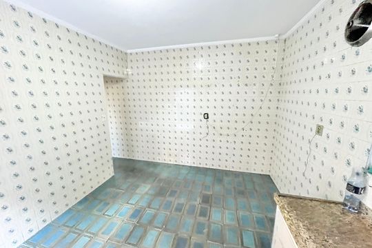 Cozinha de casa à venda com 2 quartos, 137m² em Vila Pita, São Paulo