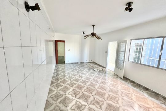 Sala de casa à venda com 2 quartos, 137m² em Vila Pita, São Paulo