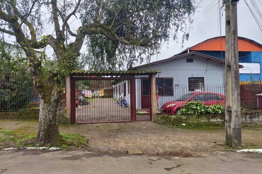 Fachada  de casa para alugar com 1 quarto, 48m² em Campestre, São Leopoldo