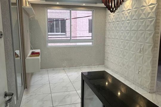 Sala de apartamento à venda com 2 quartos, 43m² em Recreio dos Bandeirantes, Rio de Janeiro