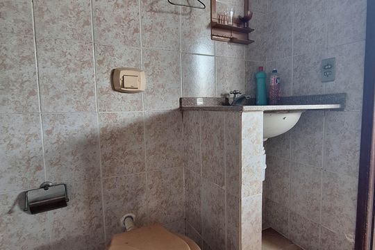 Banheiro 1 de casa à venda com 4 quartos, 258m² em Fonseca, Niterói