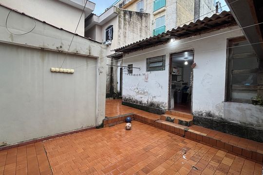 Quintal de casa à venda com 3 quartos, 320m² em Vila Guiomar, Santo André