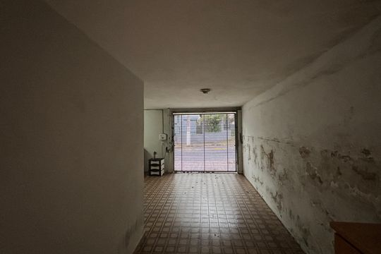 Garagem de casa à venda com 3 quartos, 320m² em Vila Guiomar, Santo André