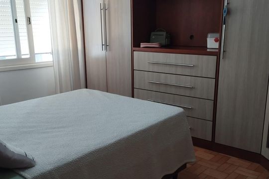Quarto de apartamento à venda com 1 quarto, 45m² em Centro Histórico, Porto Alegre