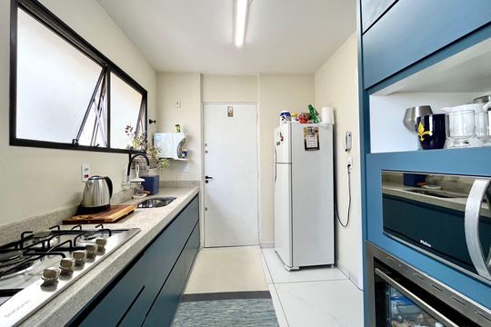 Cozinha de apartamento à venda com 2 quartos, 70m² em Jardim Dom Vieira, Campinas