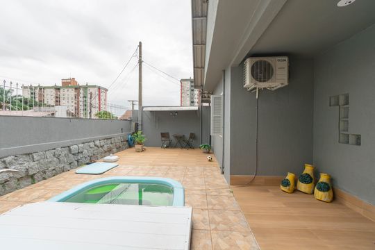 Casa à venda com 4 quartos, 242m² em Marechal Rondon, Canoas
