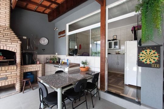 Casa à venda com 3 quartos, 217m² em Jardim Maringa, São Paulo