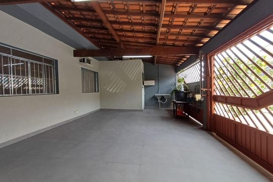 Casa à venda com 3 quartos, 217m² em Jardim Maringa, São Paulo