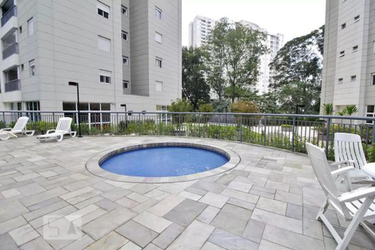 Apartamento à venda com 2 quartos, 51m² em Parque Reboucas, São Paulo