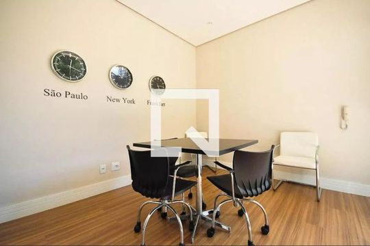 Apartamento à venda com 2 quartos, 51m² em Parque Reboucas, São Paulo