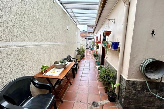 Quintal de casa à venda com 3 quartos, 175m² em Vila Rosália, Guarulhos