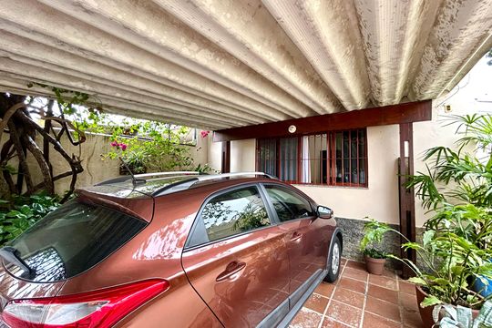 Garagem de casa à venda com 3 quartos, 175m² em Vila Rosália, Guarulhos