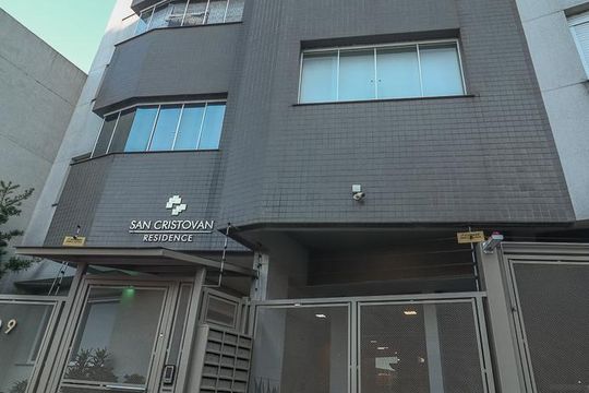 Fachada de apartamento à venda com 2 quartos, 52m² em Floresta, Porto Alegre
