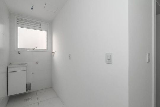 Cozinha de apartamento à venda com 2 quartos, 52m² em Floresta, Porto Alegre