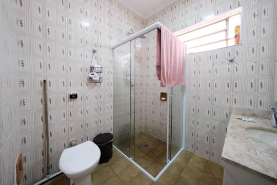 Banheiro de casa para alugar com 3 quartos, 160m² em Vila Rio Branco, São Paulo