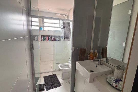 Banheiro de casa à venda com 3 quartos, 160m² em Vila Lais, São Paulo