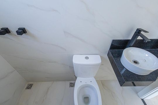 banheiro de apartamento à venda com 4 quartos, 137m² em Itapoã, Belo Horizonte