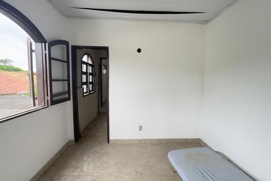 Sala de casa para alugar com 2 quartos, 80m² em Caxito Pequeno, Maricá
