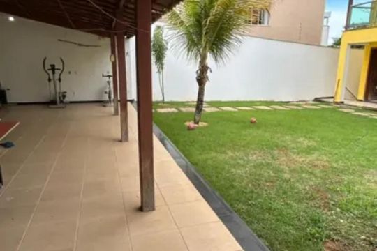 Casa para alugar com 4 quartos, 280m² em Cabral, Contagem