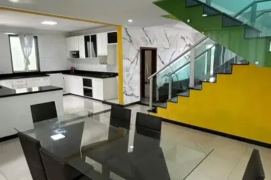 Casa para alugar com 4 quartos, 280m² em Cabral, Contagem