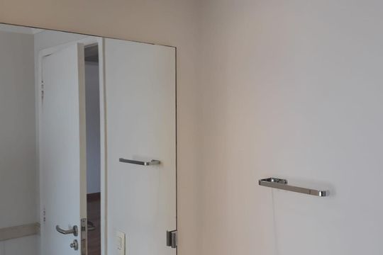 Banheiro de apartamento à venda com 2 quartos, 97m² em Sumaré, São Paulo