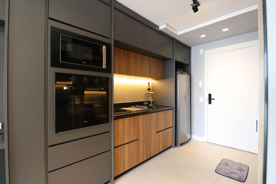 Cozinha de kitnet/studio para alugar com 1 quarto, 27m² em Pompeia, São Paulo