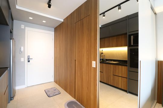 Cozinha de kitnet/studio para alugar com 1 quarto, 27m² em Pompeia, São Paulo