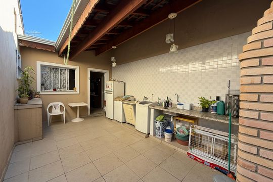 Área comum de casa à venda com 4 quartos, 199m² em Jardim Danubio, Jundiaí