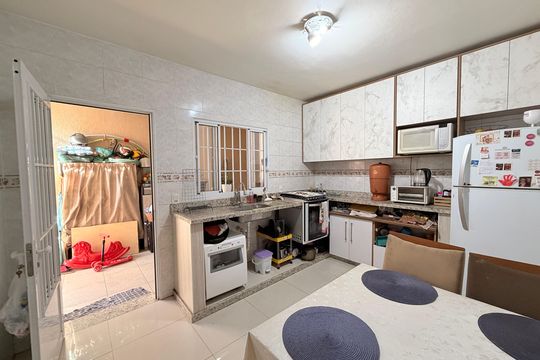 Cozinha de casa à venda com 4 quartos, 199m² em Jardim Danubio, Jundiaí
