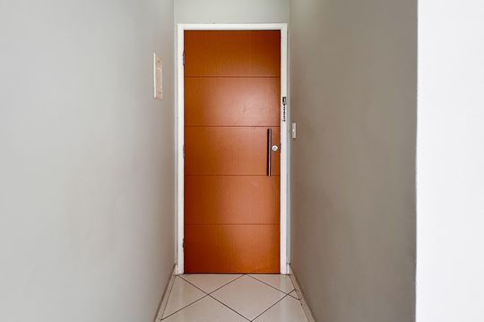 Entrada de apartamento à venda com 1 quarto, 39m² em Baeta Neves, São Bernardo do Campo