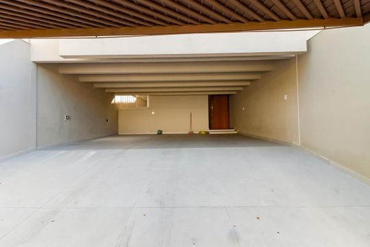 Garagem de casa para alugar com 4 quartos, 430m² em Fazenda Morumbi, São Paulo