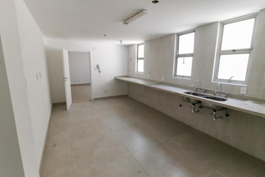 Cozinha de casa para alugar com 4 quartos, 430m² em Fazenda Morumbi, São Paulo