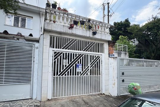 Placa  de casa à venda com 2 quartos, 110m² em Vila Dayse, São Bernardo do Campo