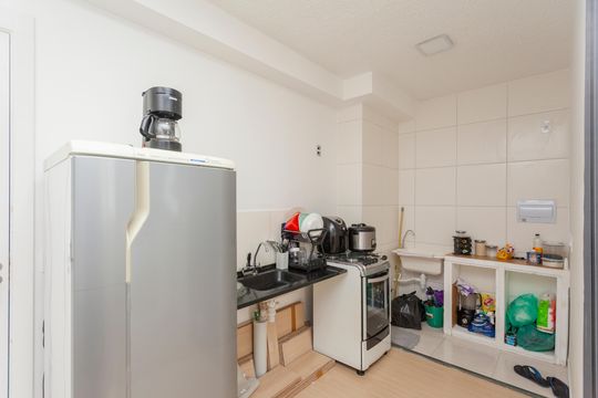 Cozinha de apartamento para alugar com 2 quartos, 33m² em Usina Piratininga, São Paulo