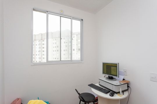 Quarto 2 de apartamento para alugar com 2 quartos, 33m² em Usina Piratininga, São Paulo