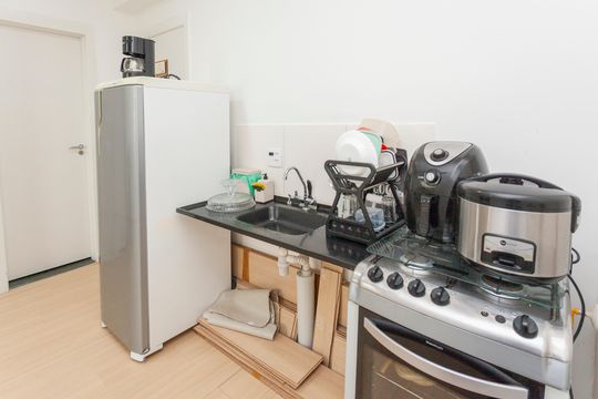Cozinha de apartamento para alugar com 2 quartos, 33m² em Usina Piratininga, São Paulo