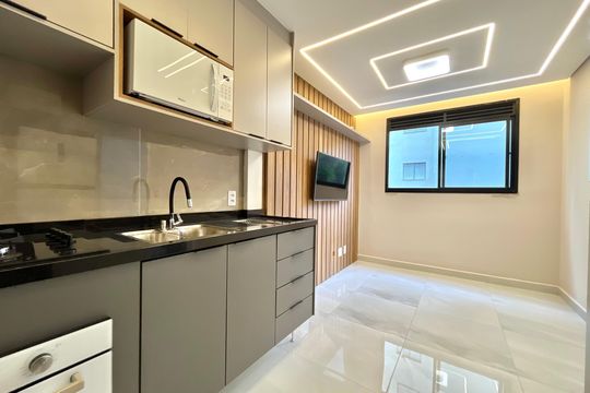 Cozinha de apartamento à venda com 1 quarto, 27m² em Jardim Oriental, São Paulo