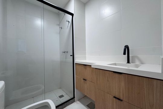 Suite - Banheiro de apartamento para alugar com 2 quartos, 81m² em Recreio dos Bandeirantes, Rio de Janeiro