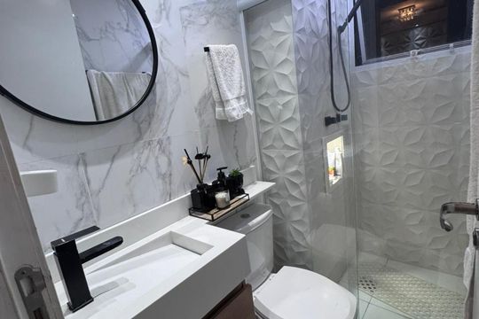 Banheiro de apartamento à venda com 2 quartos, 45m² em Pechincha, Rio de Janeiro