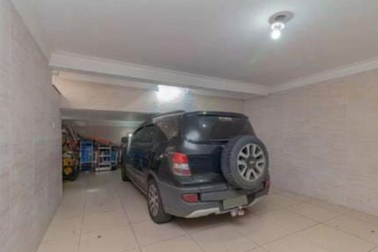 Garagem de casa para alugar com 4 quartos, 240m² em Parque Oratório, Santo André