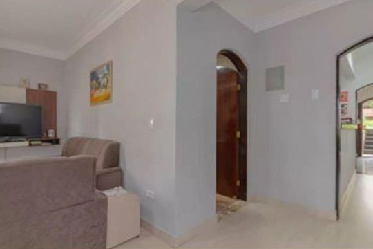 Sala de casa para alugar com 4 quartos, 240m² em Parque Oratório, Santo André