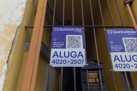Placa de casa para alugar com 1 quarto, 40m² em Jardim Guairaca, São Paulo