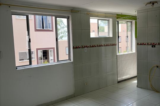 Cozinha de apartamento para alugar com 2 quartos, 49m² em Jardim do Castelo, Ferraz de Vasconcelos