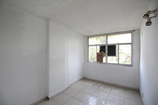 Quarto 2 de apartamento à venda com 2 quartos, 57m² em Taquara, Rio de Janeiro