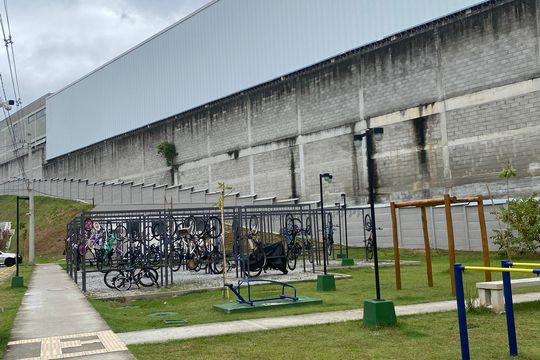 Área externa de apartamento para alugar com 2 quartos, 69m² em Taquara, Rio de Janeiro