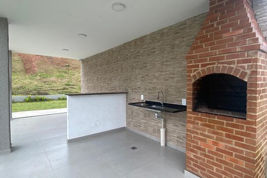 Área externa de apartamento para alugar com 2 quartos, 69m² em Taquara, Rio de Janeiro