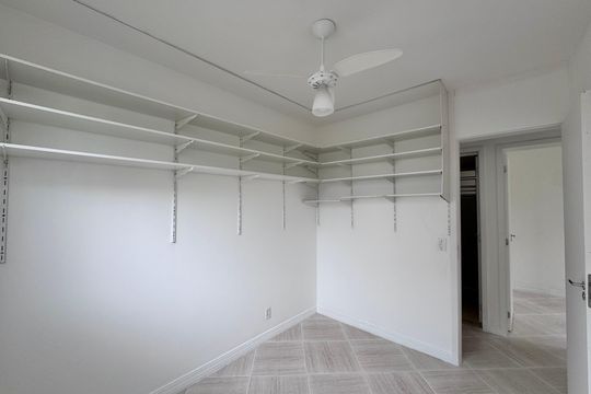 Quarto 3 de apartamento à venda com 3 quartos, 53m² em Vargem Grande, Rio de Janeiro