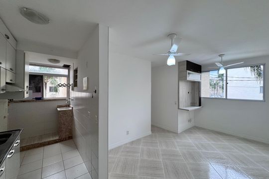 Apartamento à venda com 3 quartos, 53m² em Vargem Grande, Rio de Janeiro