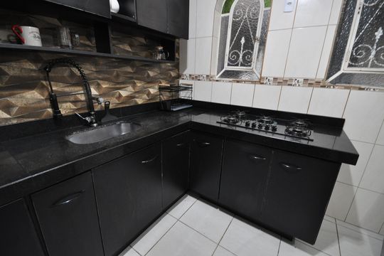 Cozinha de casa de condomínio à venda com 4 quartos, 314m² em Jardim Guapira, São Paulo