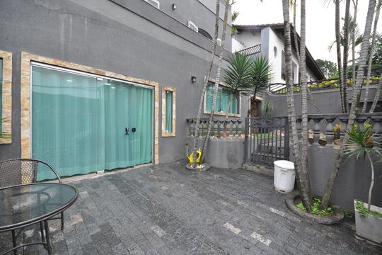 Garagem de casa de condomínio à venda com 4 quartos, 314m² em Jardim Guapira, São Paulo